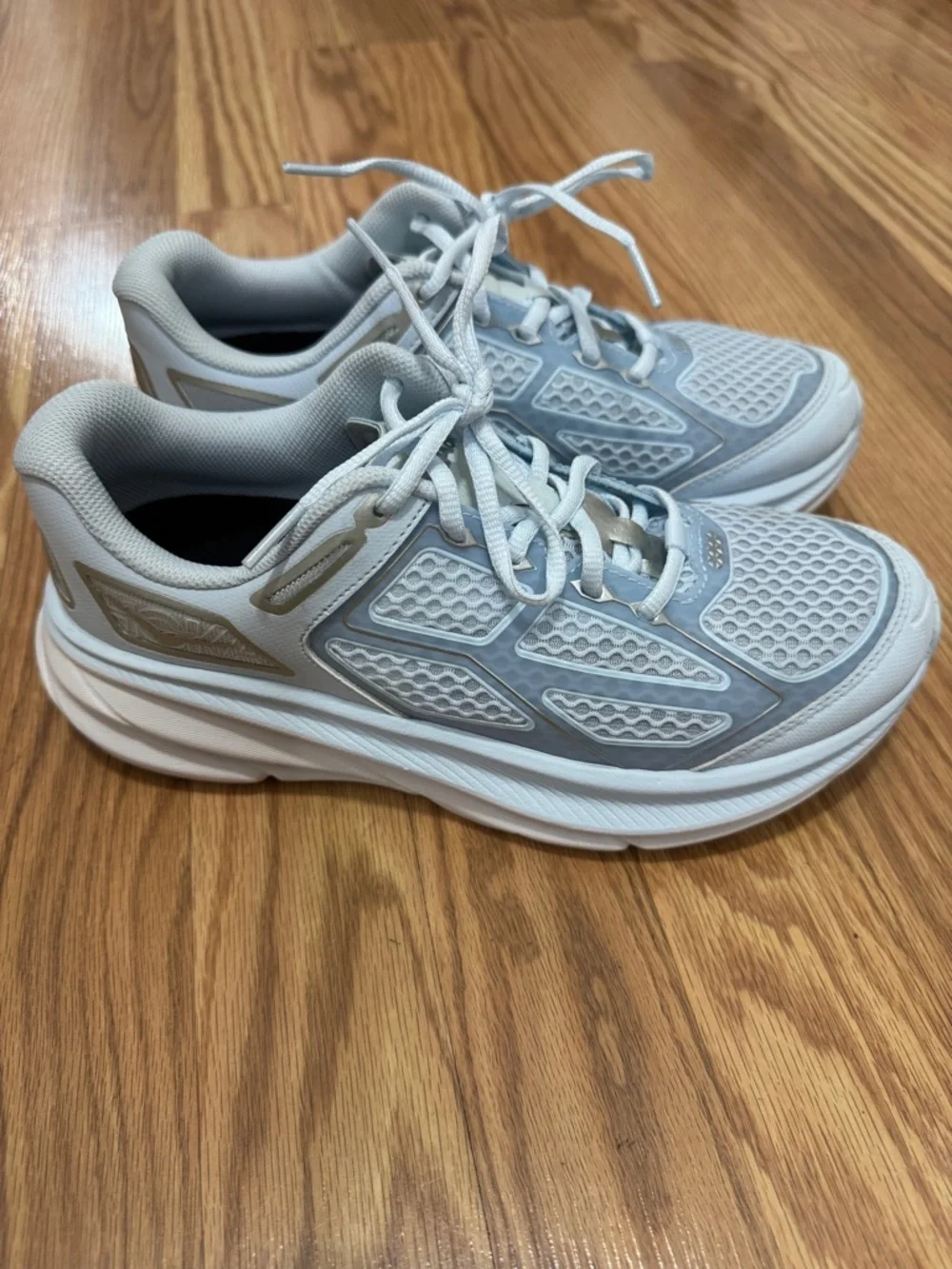 Hoka Clifton 9 Sneakers
